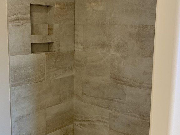 4th image of 106 Summerbrook Dr