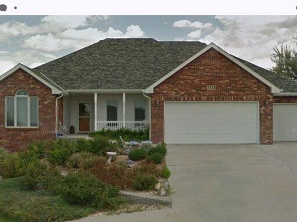 1372 Canyon Dr