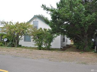 112 15th St SW, Long Beach, WA 98631