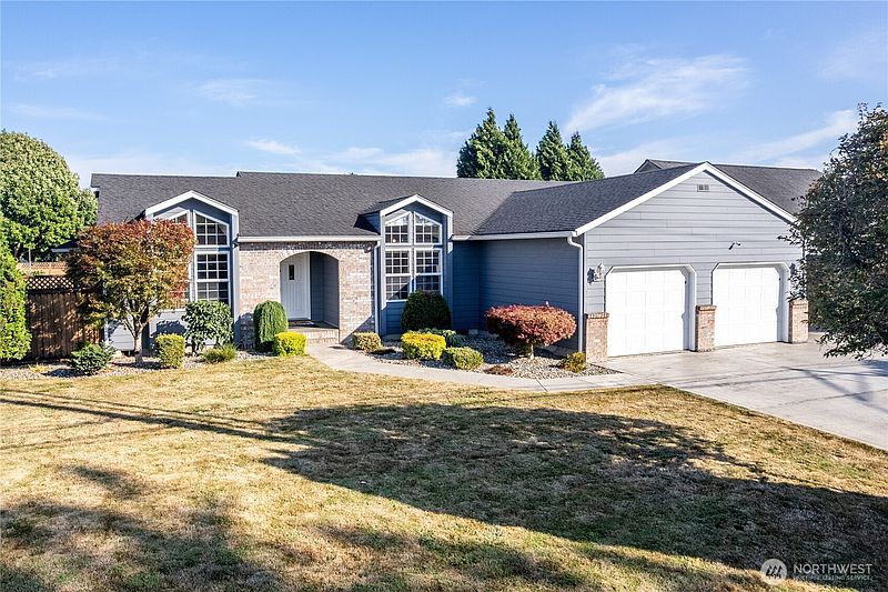 2nd image of 2360 38th Avenue