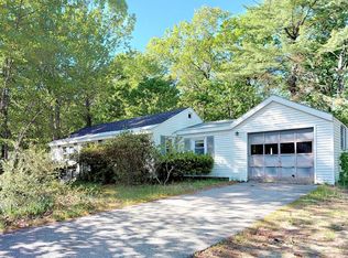 405 Sebago Lake Rd, Gorham, ME 04038
