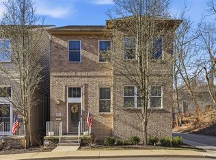 157 Sweetbriar Village Trl, Pittsburgh, PA 15211