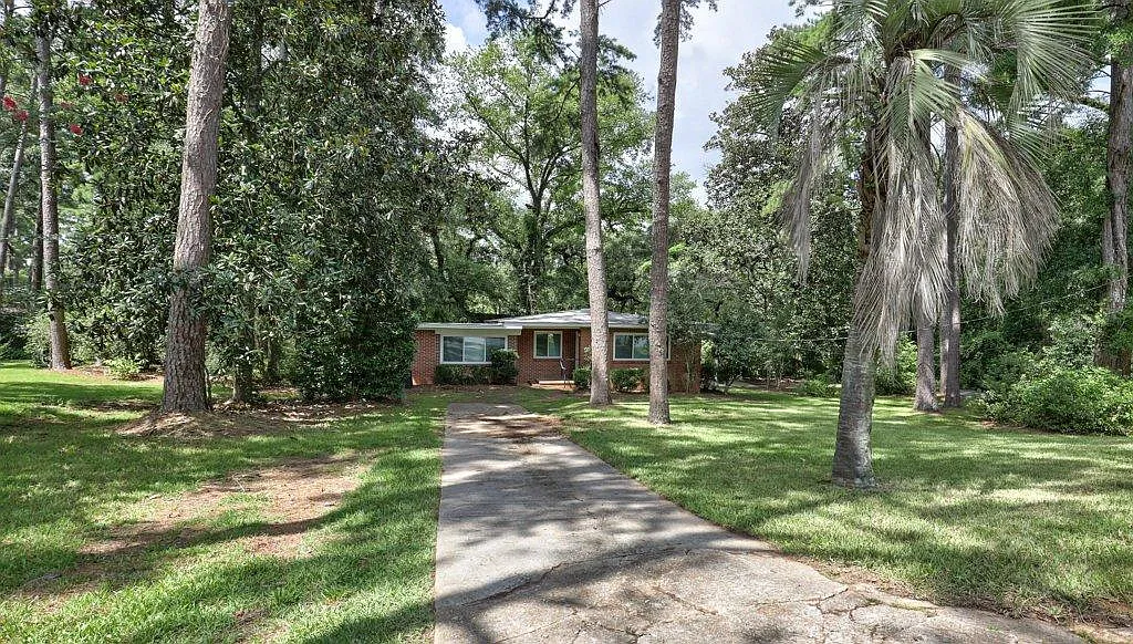 3 bed, 1649 sqft, $2,000 — Photo 1