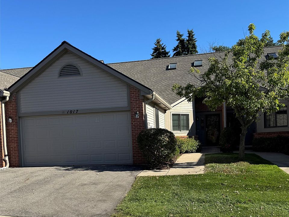 1st image of 1017 Elmwood Dr #5