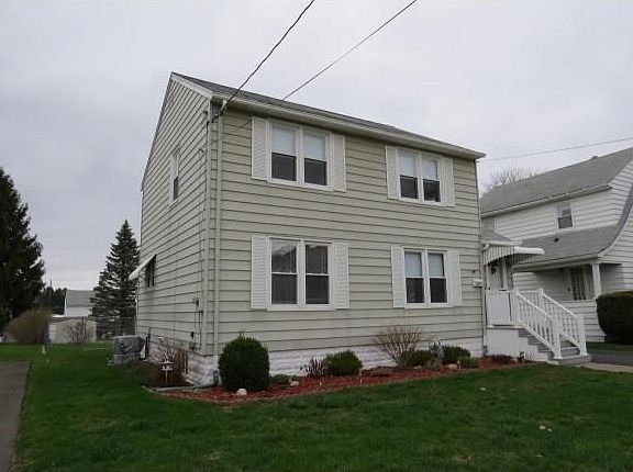 2nd image of 621 Paden St