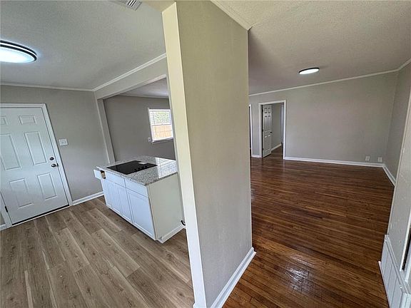 4th image of 3011 Westgate St