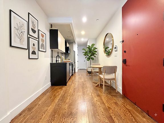 2nd image of 51 Cedar St #4LL