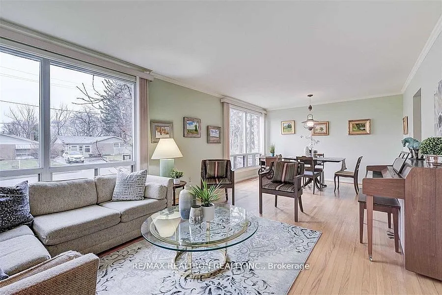 5 bed, $3,950 — Photo 2