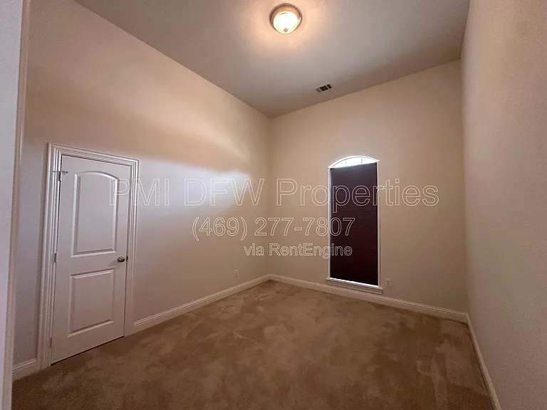 2610 Meadow Ridge Dr — Photo 19