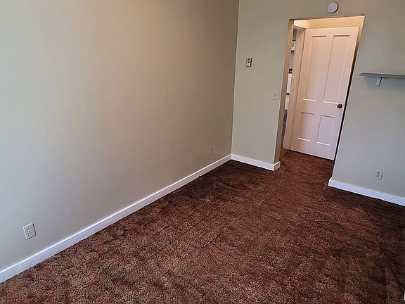 5th image of 1021 Bemidji Ave N APT 1