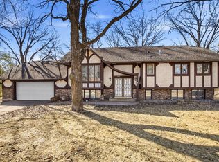 1726 Woodland Rd, Saint Cloud, MN 56304