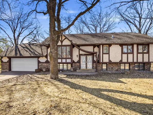 1726 Woodland Rd, Saint Cloud, MN 56304