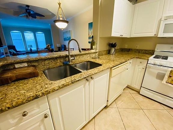 4th image of 2724 Via Murano Unit 635