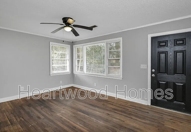 3300 Margrave Rd #B — Photo 1