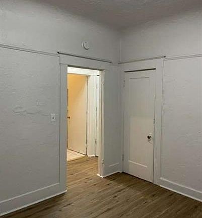2nd image of 436 E Oak St APT E
