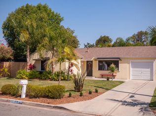 904 Cedar Pl, Costa Mesa, CA 92627