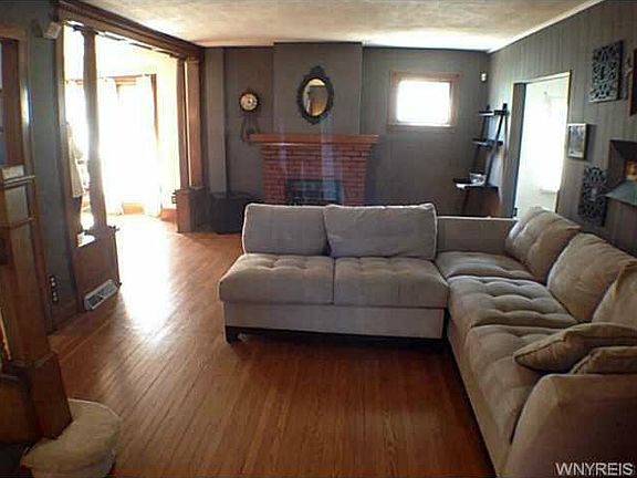 2nd image of 42 California Dr