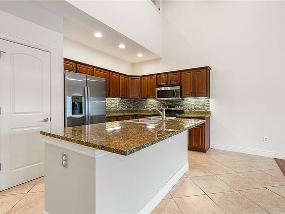4th image of 130 Lugano Ln