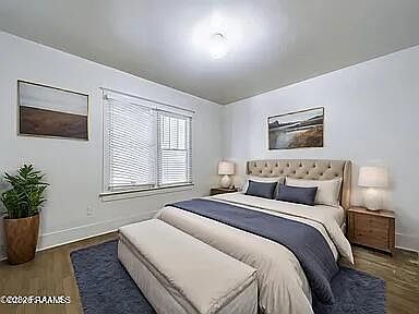 3rd image of 903 Myrtle Pl