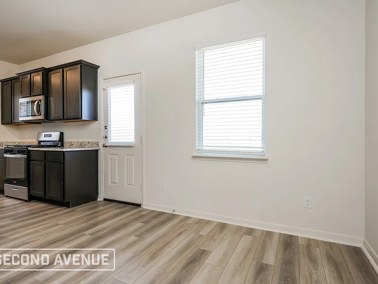 428 Condie Russell Ave — Photo 7
