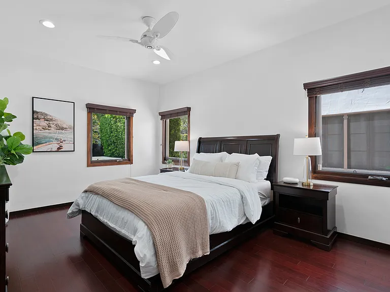 1039 S Hayworth Ave #1039 — Photo 10