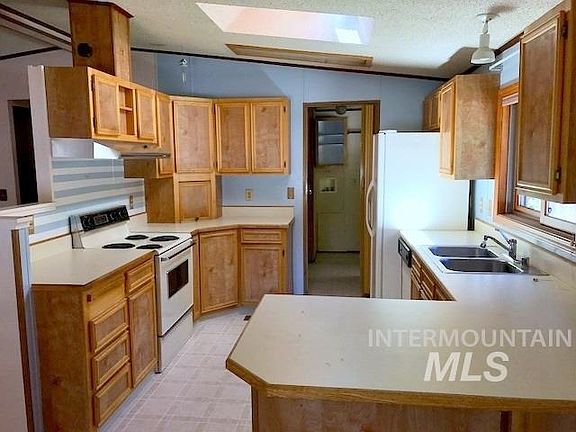 4th image of 8400 Willowcourt Dr
