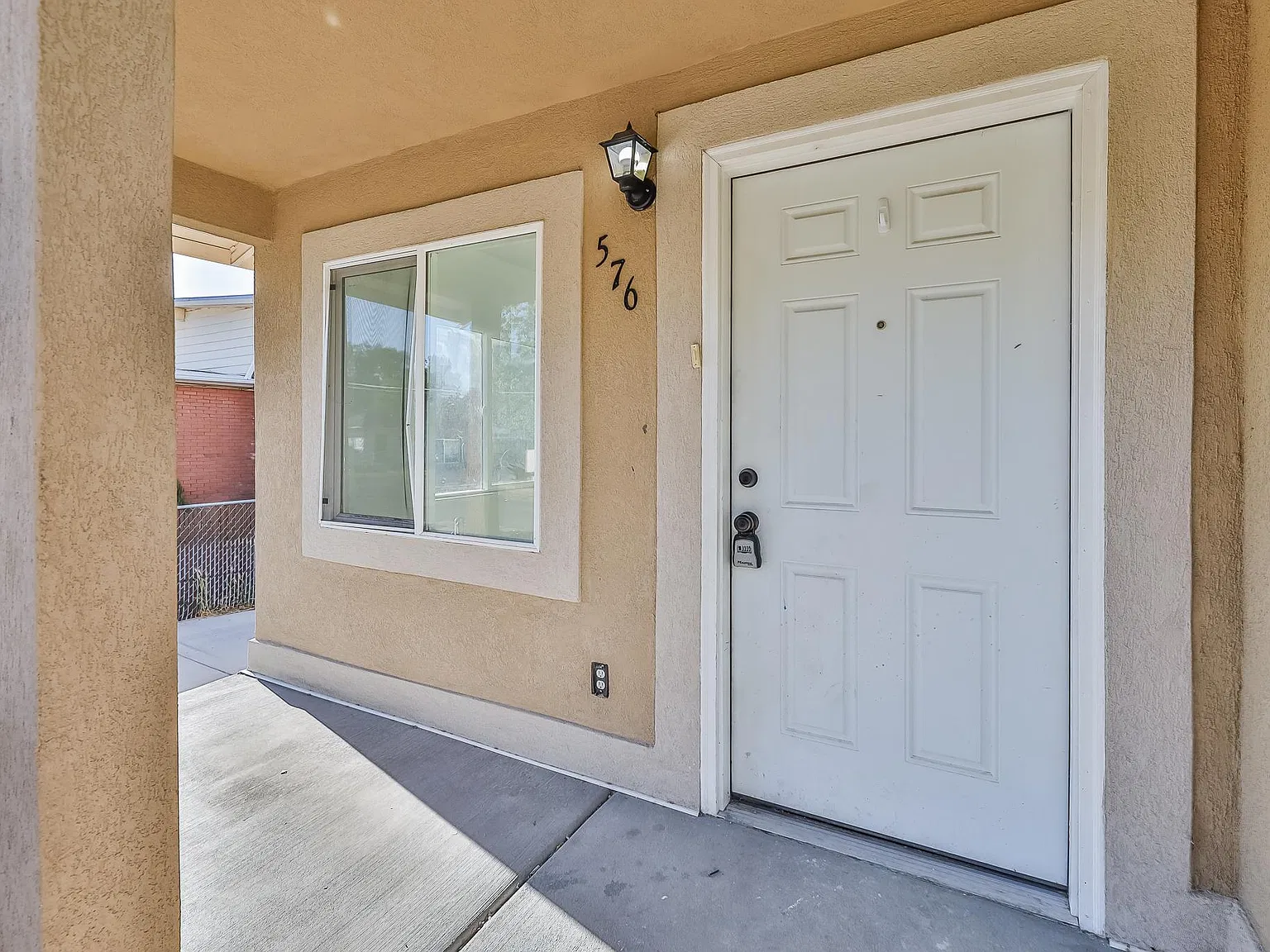 3 bed, 1546 sqft, $2,300 — Photo 1