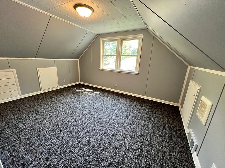 Upstairs bedroom 1, bedroom 2 is identical