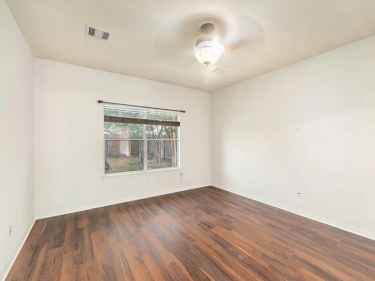 10003 Lynette Falls Dr — Photo 23