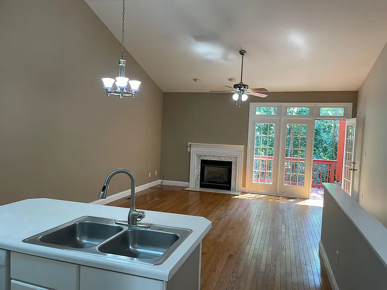 802 Carved Oak Dr — Photo 6