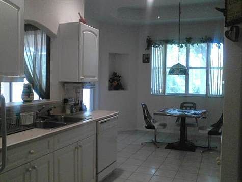 3rd image of 73 Eastwood Dr