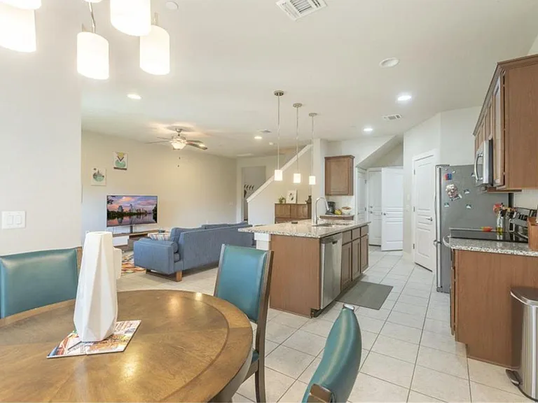 1602 Tun Tavern Trl — Photo 10