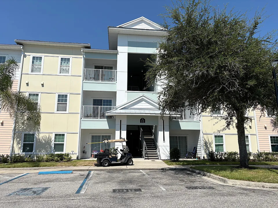 4920 Key Lime Dr #306