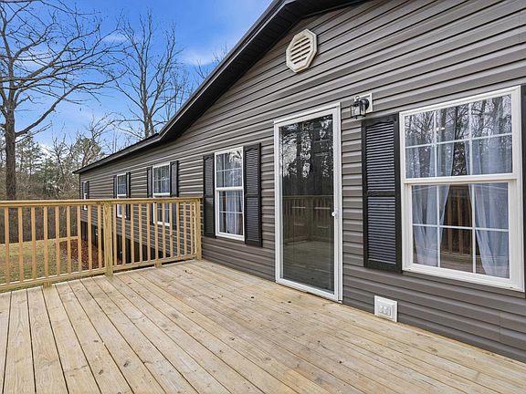 3rd image of 2616 Happy Top Rd