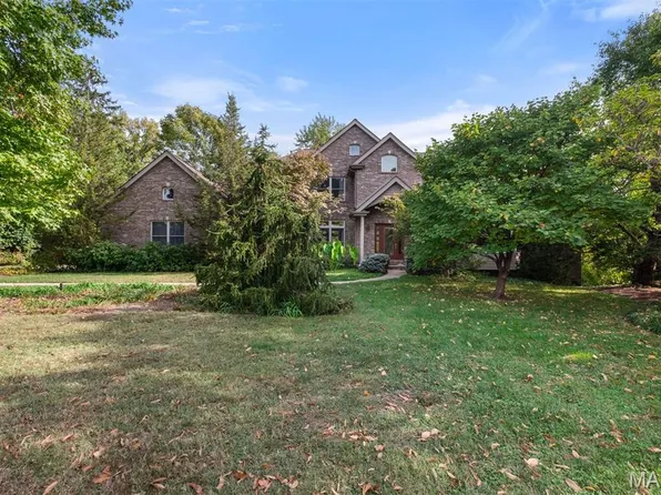 21 Ramsgate Dr, Saint Louis, MO 63132