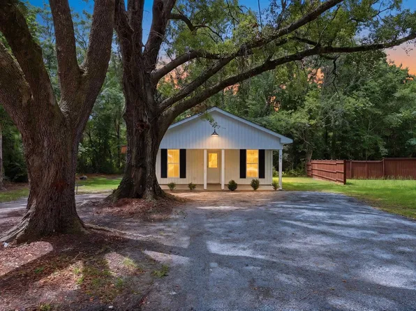 901 Lakeside Dr., Georgetown, SC 29440
