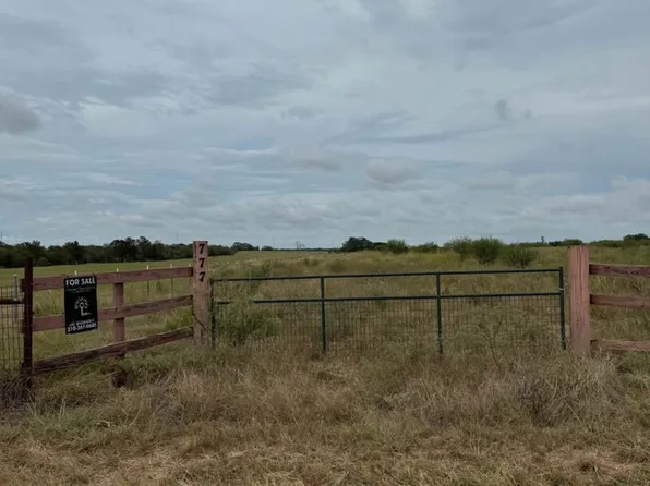 777 Woodrow Center LOT 1, Kingsbury, TX 78638