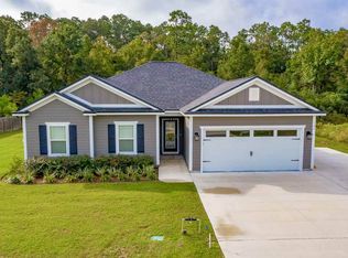 160 Juniper Dr, Crawfordville, FL 32327