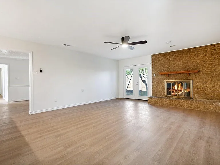 15641 Terrace Lawn Cir — Photo 8