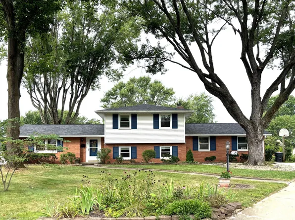 4153 Kennedy Cir, Columbus, IN 47203