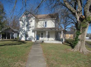 402 Garrett St, Greenfield, MO 65661