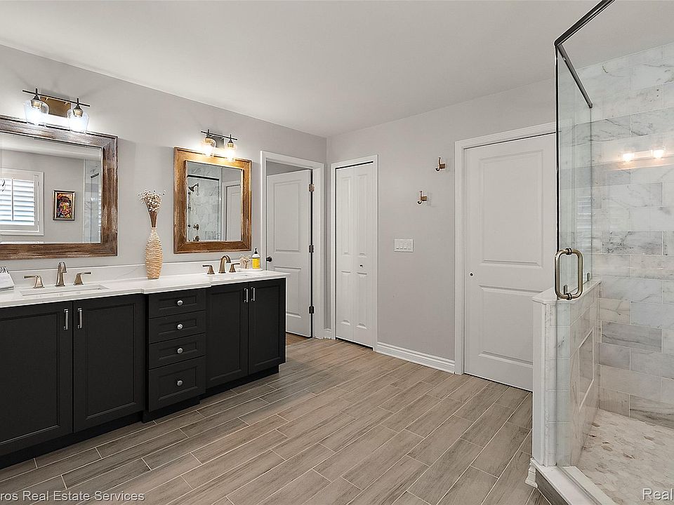 22461 Benjamin St, photo 23