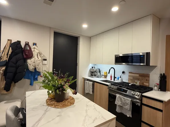 6 National St #1, Boston, MA 02127