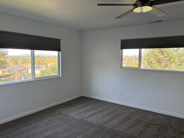 1776 Meda Ave — Photo 18