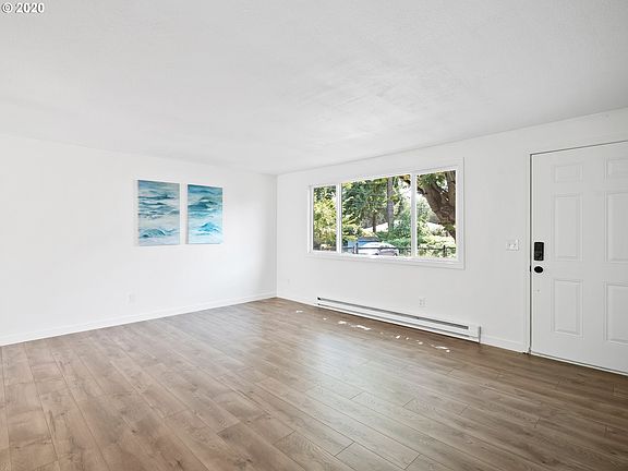 5th image of 4477 SE Rockwood St