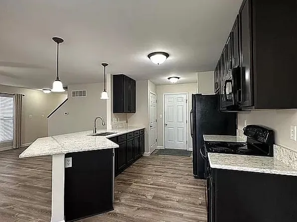503 Springhurst Pkwy, O'Fallon, MO 63368