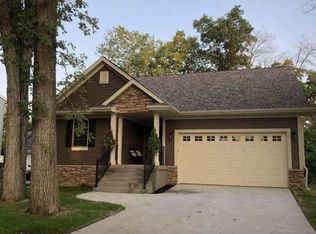 26937 S Elm Ln, Waterford, WI 53185