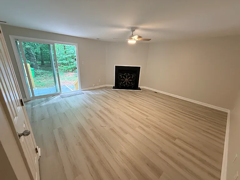 7252 Shellburne Dr — Photo 14