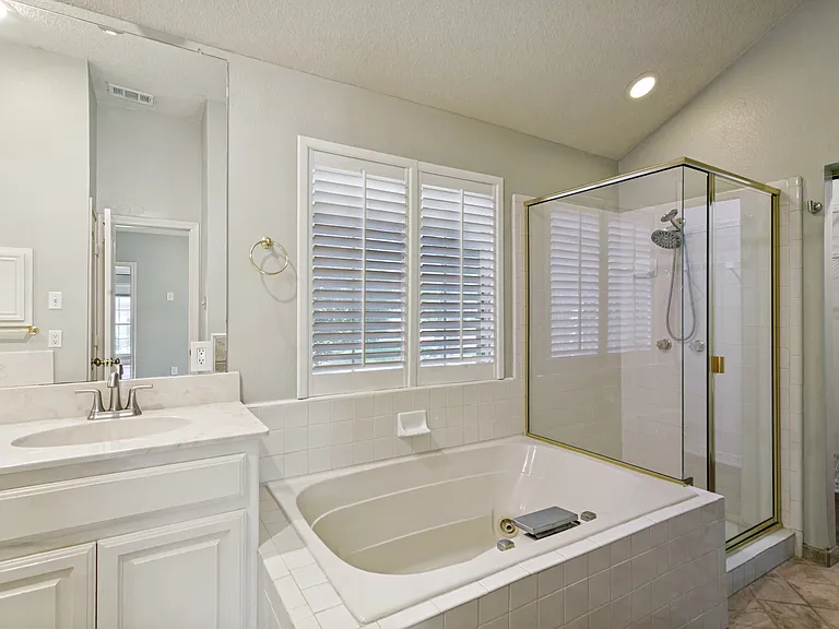 805 Stone Trail Dr — Photo 9
