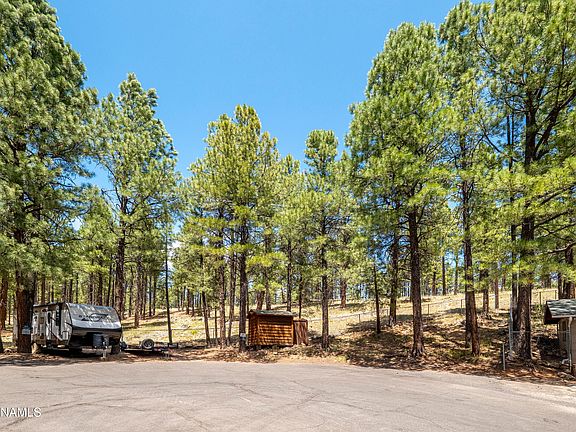 4th image of 3216 S Leupp Dr